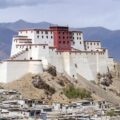 쌍주쯔쭝바오 - 티벳 시가체의 작은 포탈라궁전