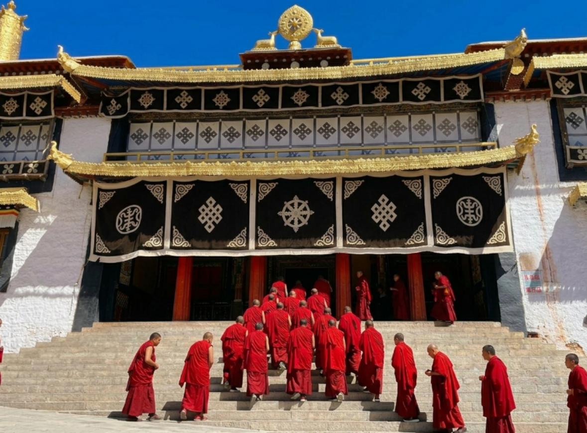 昌都强巴林寺 昌都强巴林寺