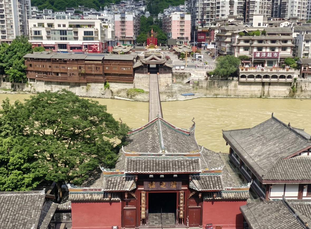 suspension bridge river cityscape 티벳여행 전문 현지여행사